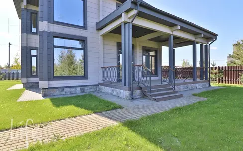 2-этажный коттедж 263 м² с отделкой