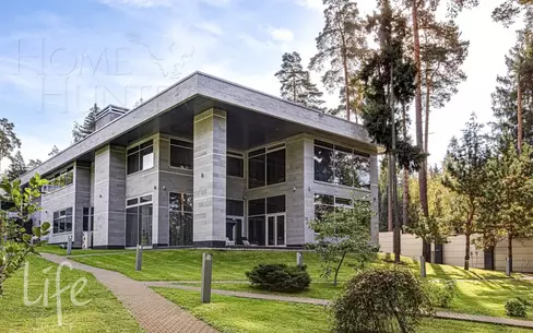 2-этажный коттедж 850 м² с отделкой