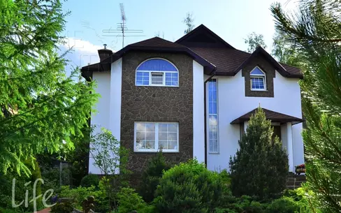 2-этажный коттедж 350 м² с отделкой