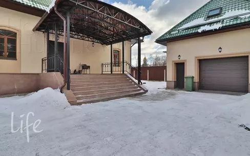 2-этажный коттедж 450 м² с отделкой