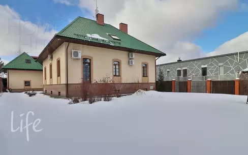 2-этажный коттедж 450 м² с отделкой