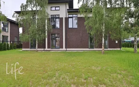 2-этажный коттедж 470 м² с отделкой