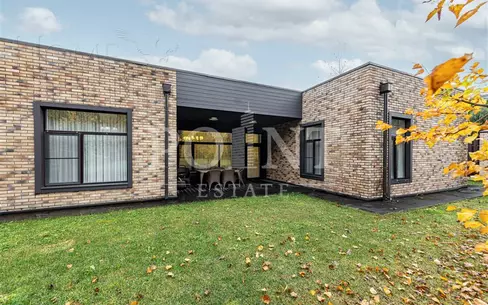 1-этажный коттедж 328 м² с отделкой