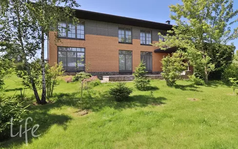 2-этажный коттедж 422.5 м² с отделкой