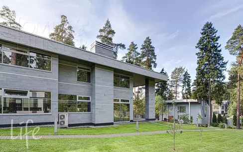 2-этажный коттедж 850 м² с отделкой