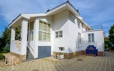 2-этажный коттедж 380 м² с отделкой