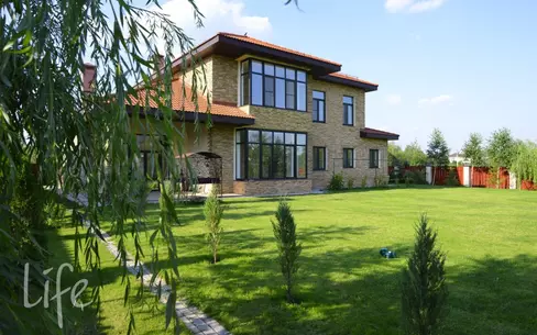 2-этажный коттедж 357 м² с отделкой