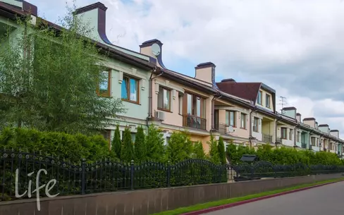 2-этажный таунхаус 267 м² с отделкой