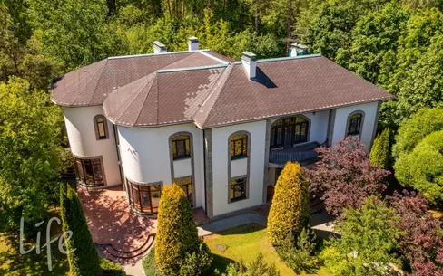 2-этажный коттедж 798.6 м² с отделкой