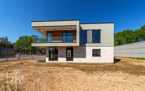 2-этажный коттедж 363 м² без отделки