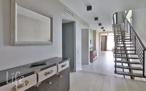 2-этажный коттедж 422.5 м² с отделкой