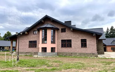 2-этажный коттедж 1 050 м² без отделки