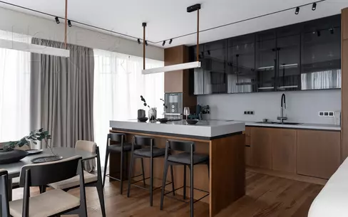 4-КОМН. КВАРТИРА С ОТДЕЛКОЙ 135 М² НА 15 ЭТАЖЕ