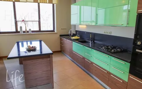 2-этажный коттедж 323 м² с отделкой