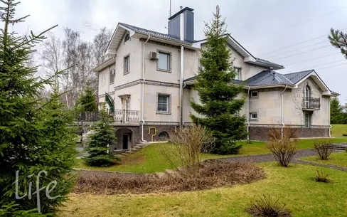 2-этажный коттедж 560 м² с отделкой