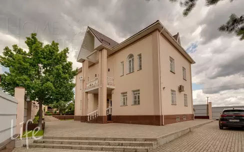 2-этажный коттедж 563 м² с отделкой