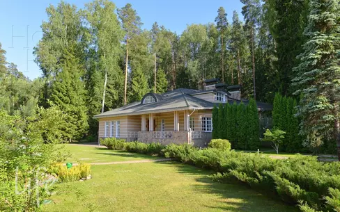 2-этажный коттедж 570 м² с отделкой