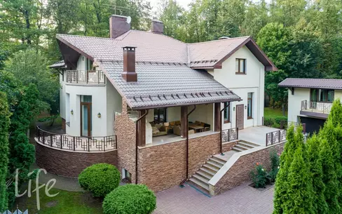 2-этажный коттедж 600 м² с отделкой