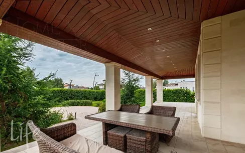 2-этажный коттедж 450 м² с отделкой