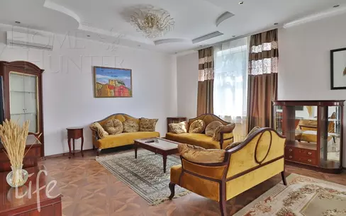 2-этажный коттедж 320 м² с отделкой