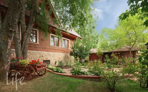 2-этажный коттедж 320 м² с отделкой