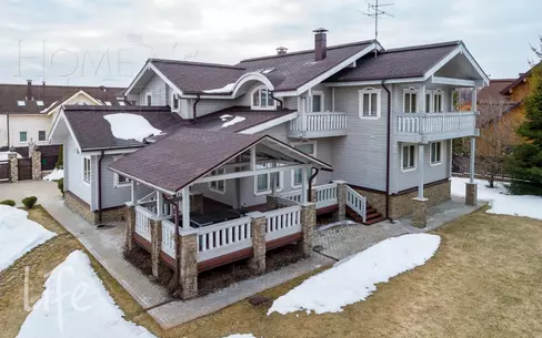 2-этажный коттедж 392 м² с отделкой