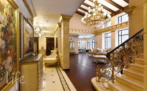 2-этажный коттедж 1 000 м² с отделкой