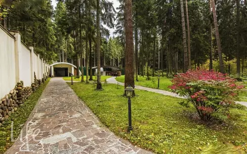 2-этажный коттедж 850 м² с отделкой