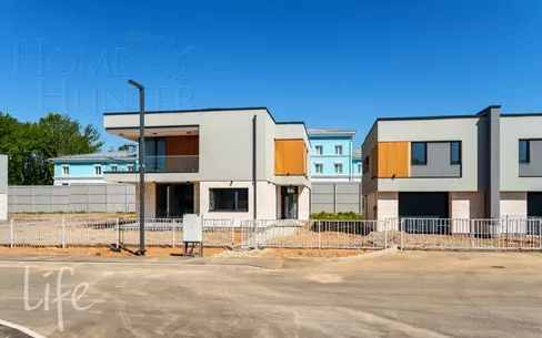 2-этажный коттедж 363 м² без отделки