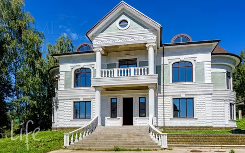 2-этажный коттедж 869 м² без отделки