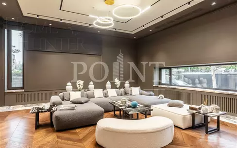 2-этажный коттедж 2 000 м² с отделкой