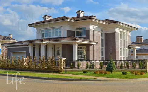 2-этажный коттедж 400 м² с отделкой