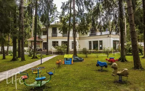 2-этажный коттедж 850 м² с отделкой