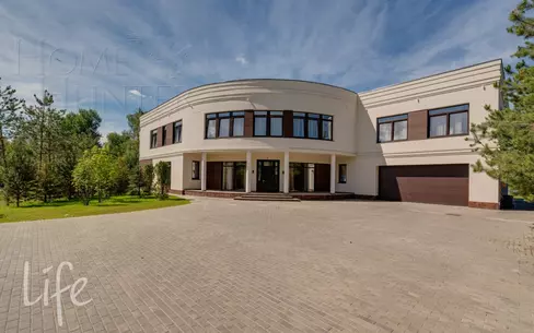 2-этажный коттедж 1 200 м² с отделкой