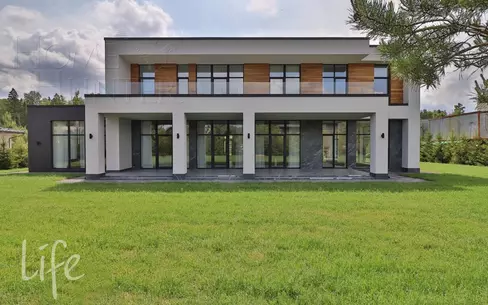 2-этажный коттедж 705 м² с отделкой