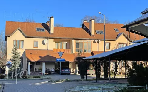 2-этажный таунхаус 315 м² с отделкой