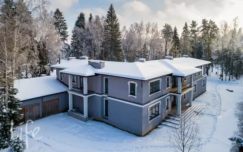 2-этажный коттедж 1 638 м² без отделки