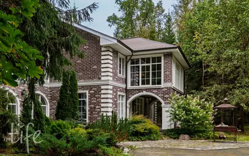 2-этажный коттедж 688 м² с отделкой