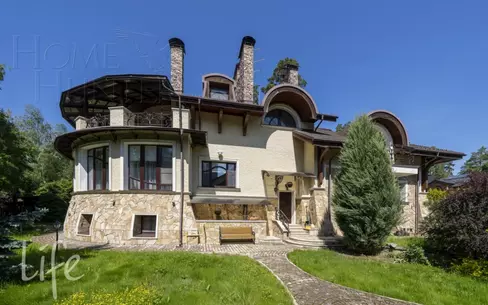 2-этажный коттедж 880 м² с отделкой