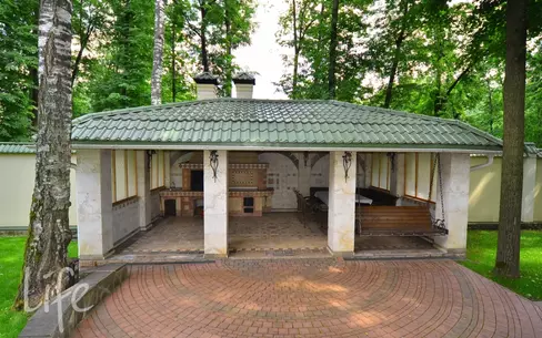 2-этажный коттедж 885 м² с отделкой