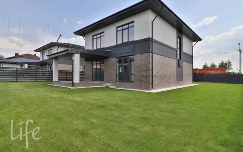 2-этажный коттедж 250 м² с отделкой