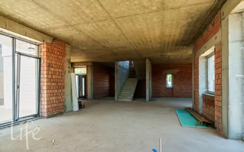 2-этажный коттедж 319 м² без отделки