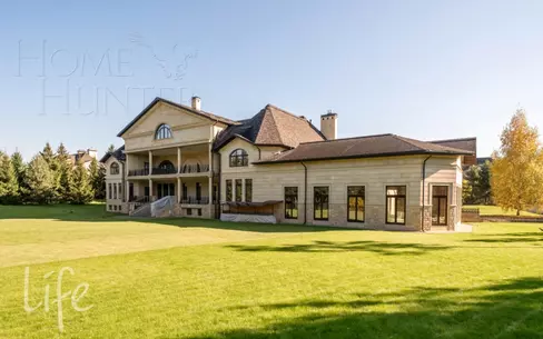 2-этажный коттедж 2 800 м² без отделки