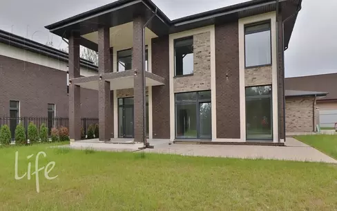 2-этажный коттедж 450 м² с отделкой