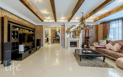 2-этажный коттедж 350 м² с отделкой