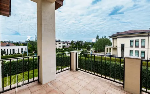 2-этажный коттедж 450 м² с отделкой