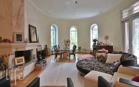 2-этажный коттедж 653 м² с отделкой