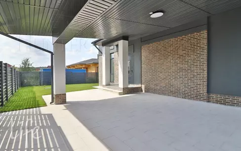 2-этажный коттедж 250 м² с отделкой