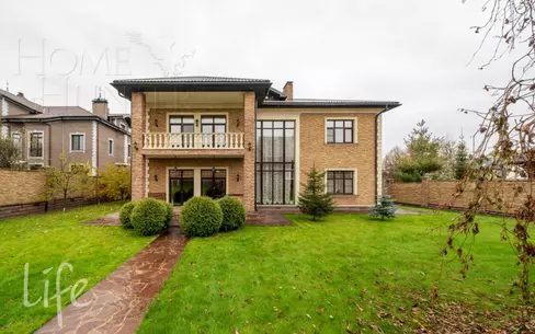 2-этажный коттедж 450 м² с отделкой