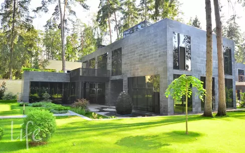 2-этажный коттедж 790 м² с отделкой